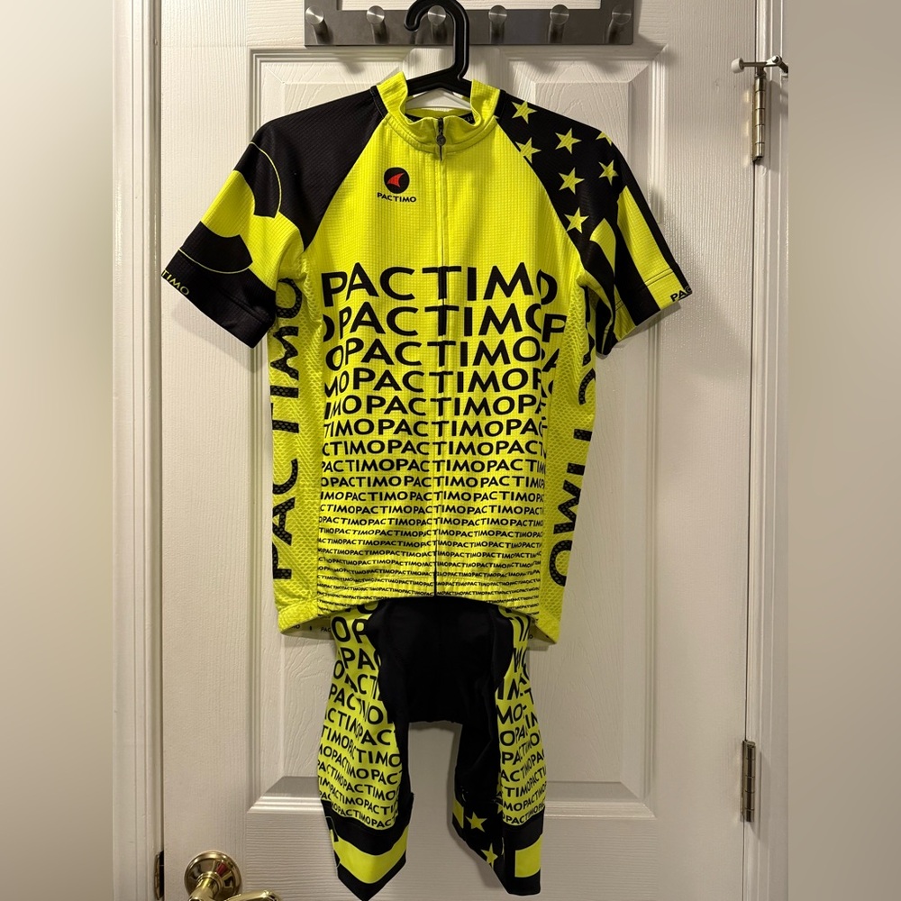 Pactimo Men’s Cycling Kit Size Small